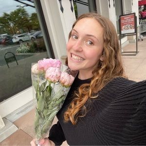 Meet your Posher, Ella